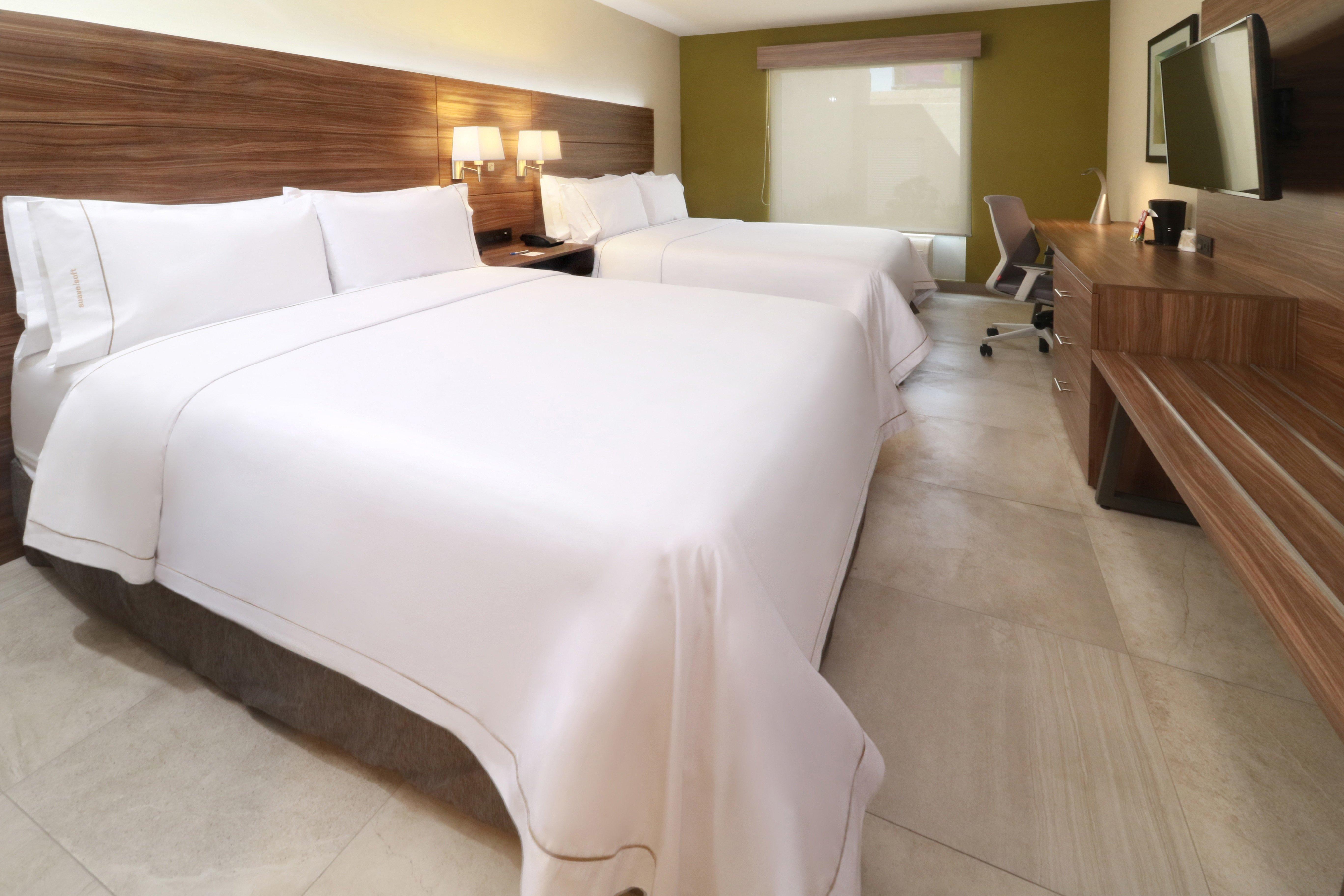 Holiday Inn Express Guadalajara Aeropuerto By Ihg Las Pintas Екстериор снимка